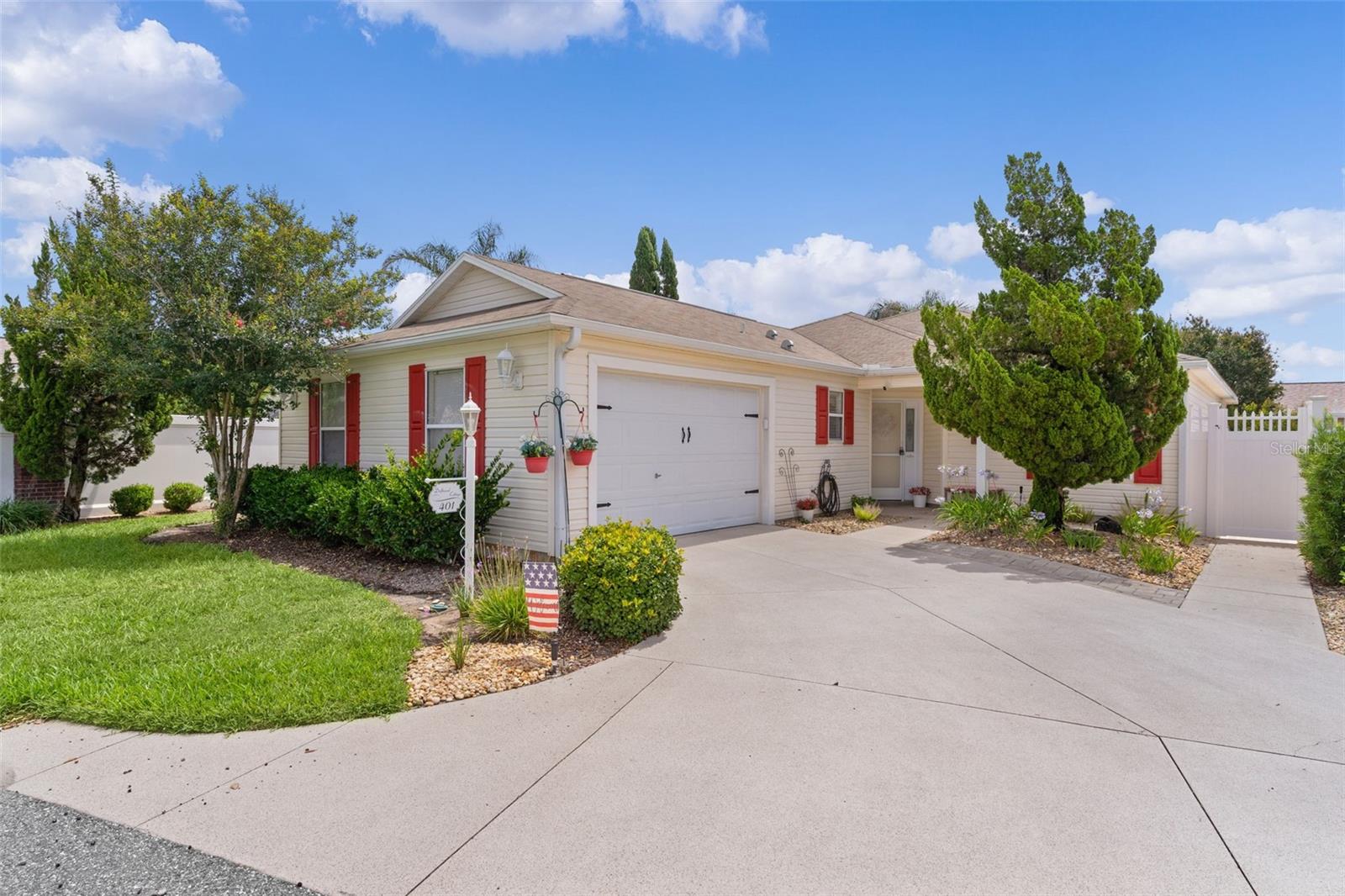 401 Calhoun Court, FL