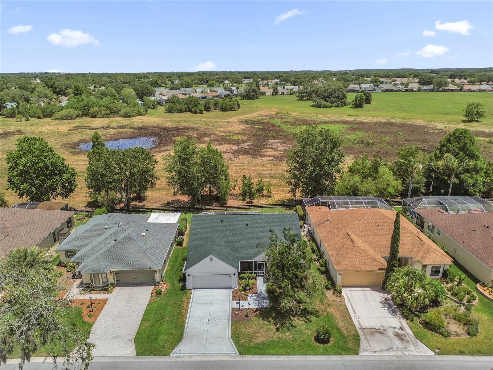 521 Carrera Dr, FL