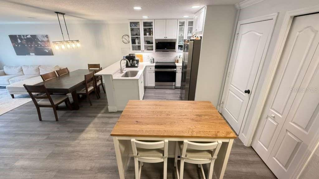 5073 Kingscrest Lane, FL