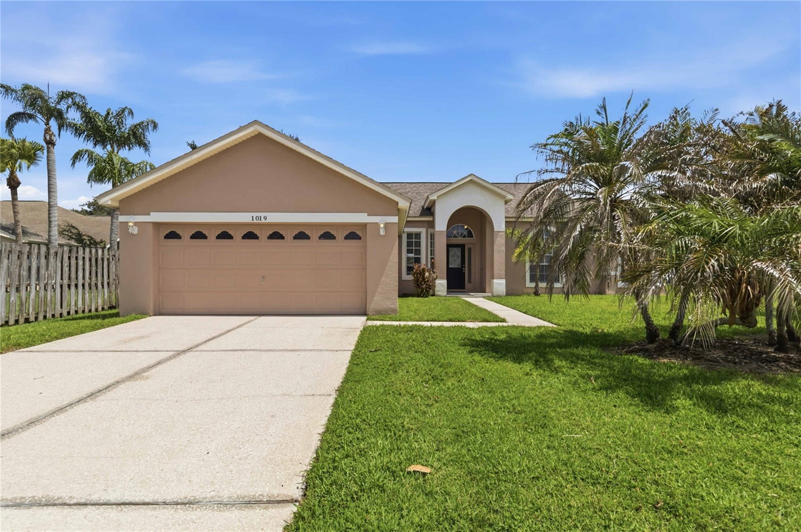 1019 Chamberlin Trail, FL