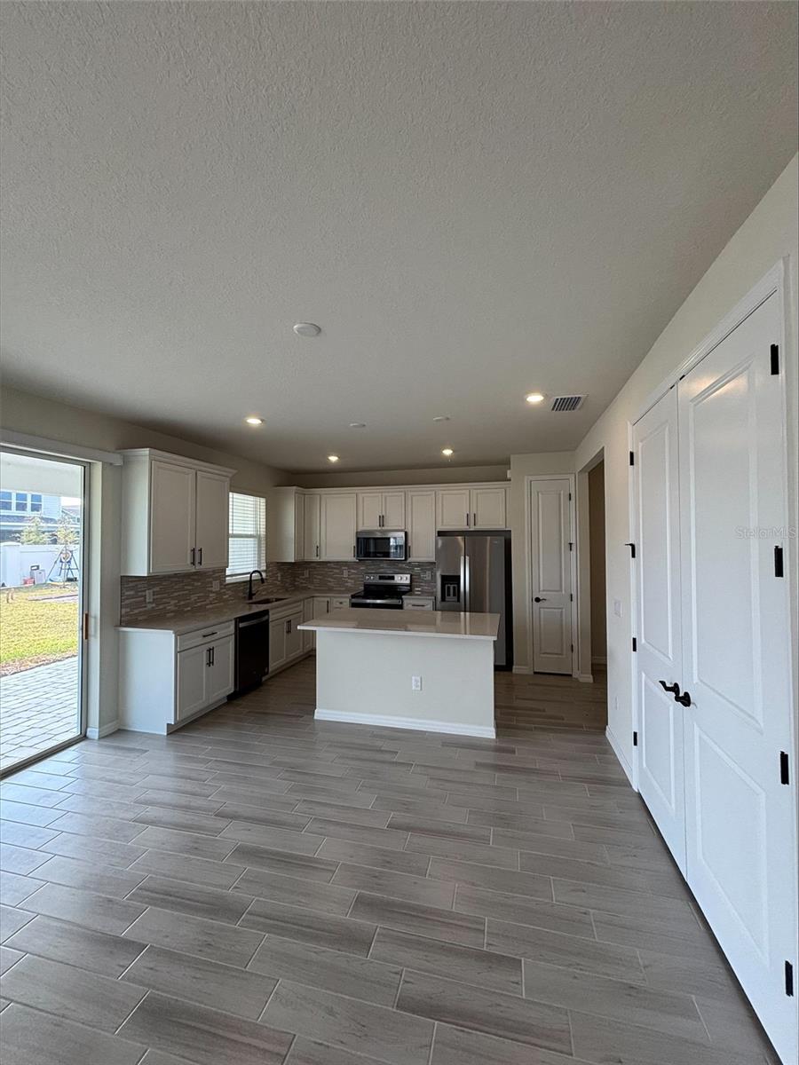 9824 Passaic Parkway, FL