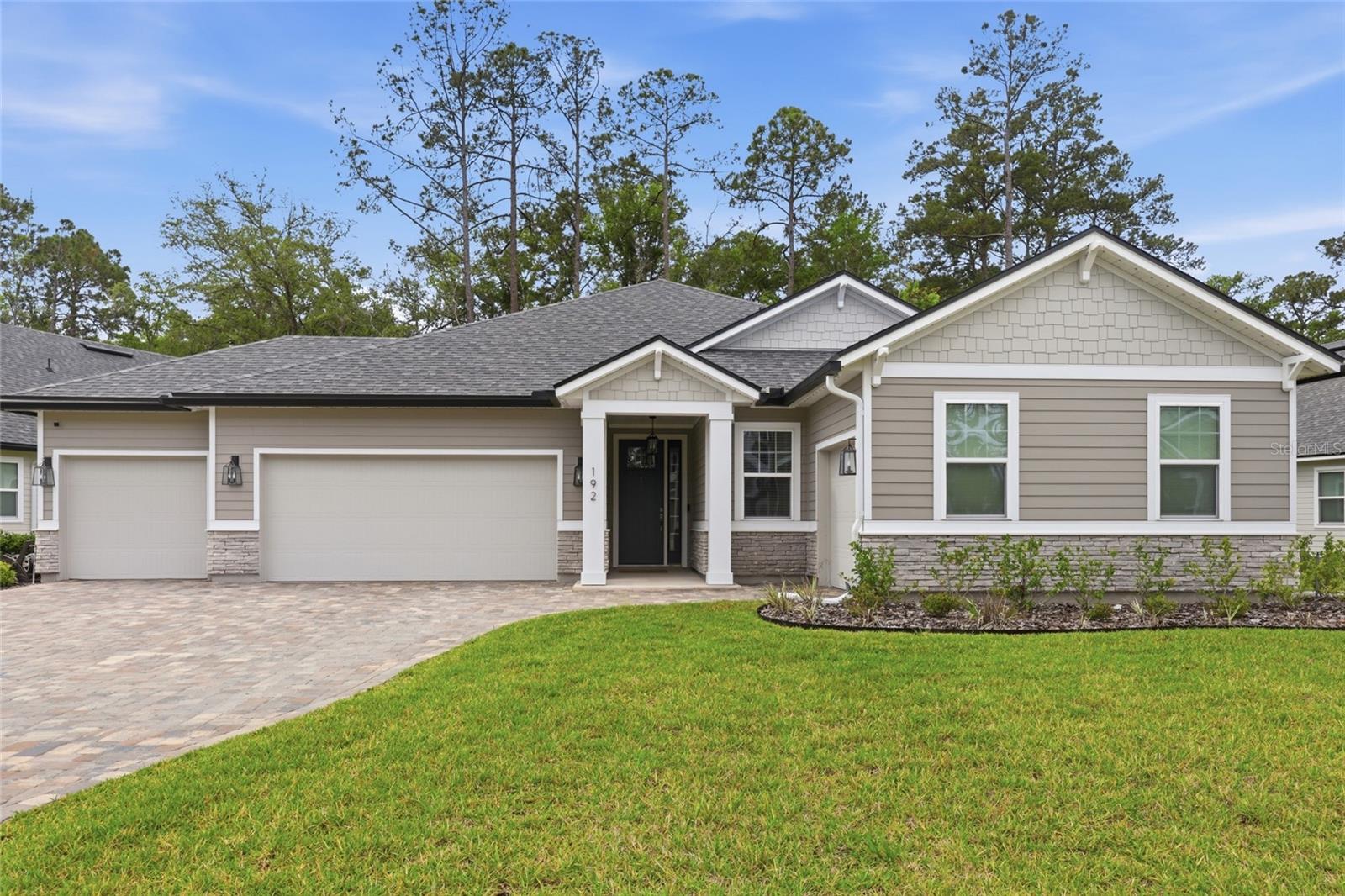 192 Goldenrod Dr, FL