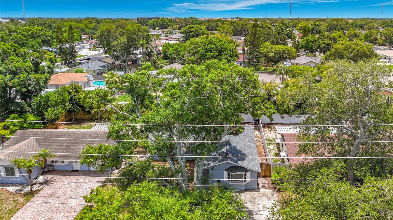 1090 16th Avenue, FL