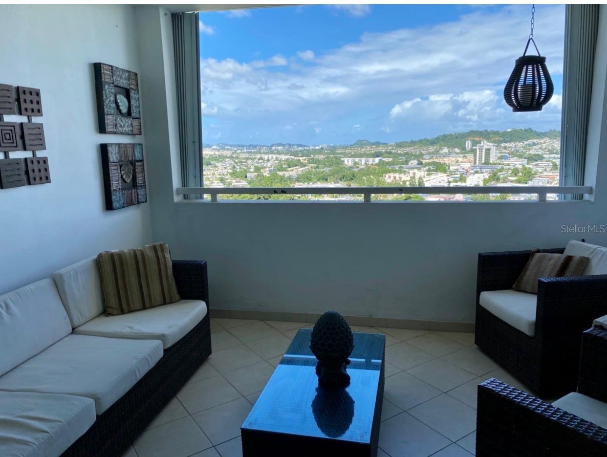 155 Carazo St. Condo. Regency Park, PR