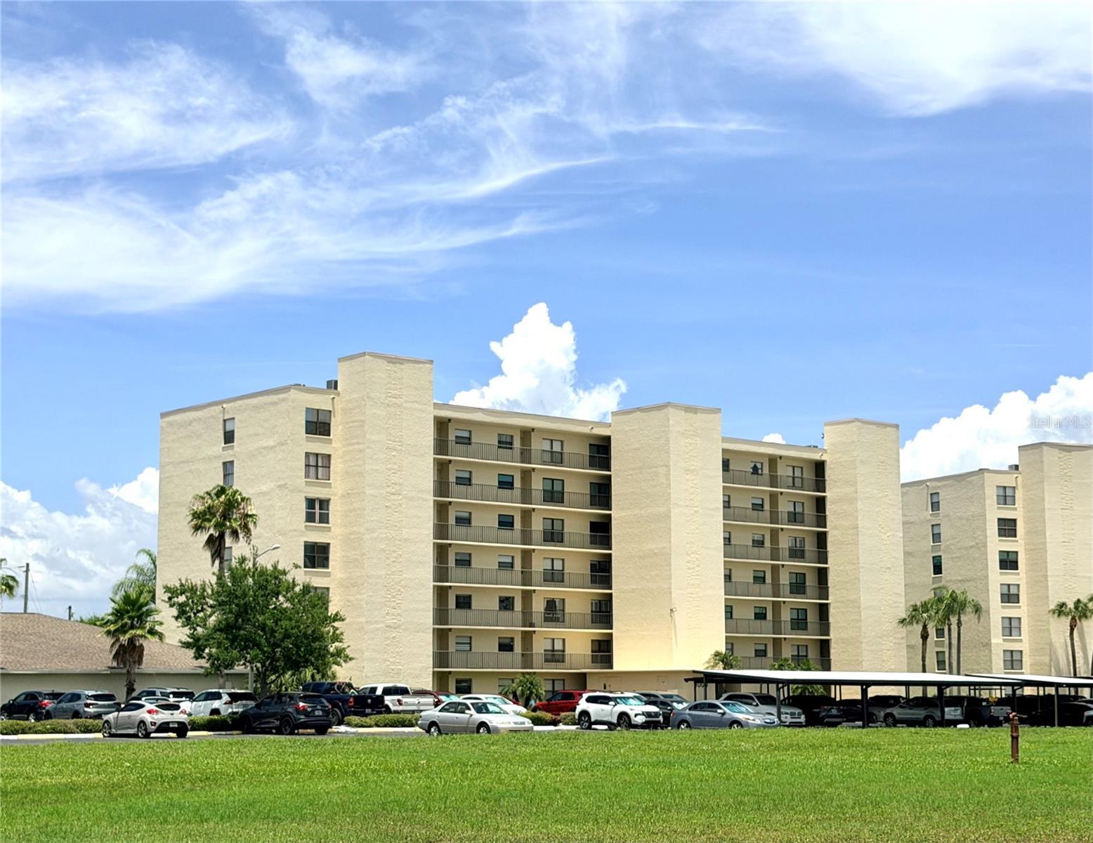 1000 Cove Cay Drive, FL