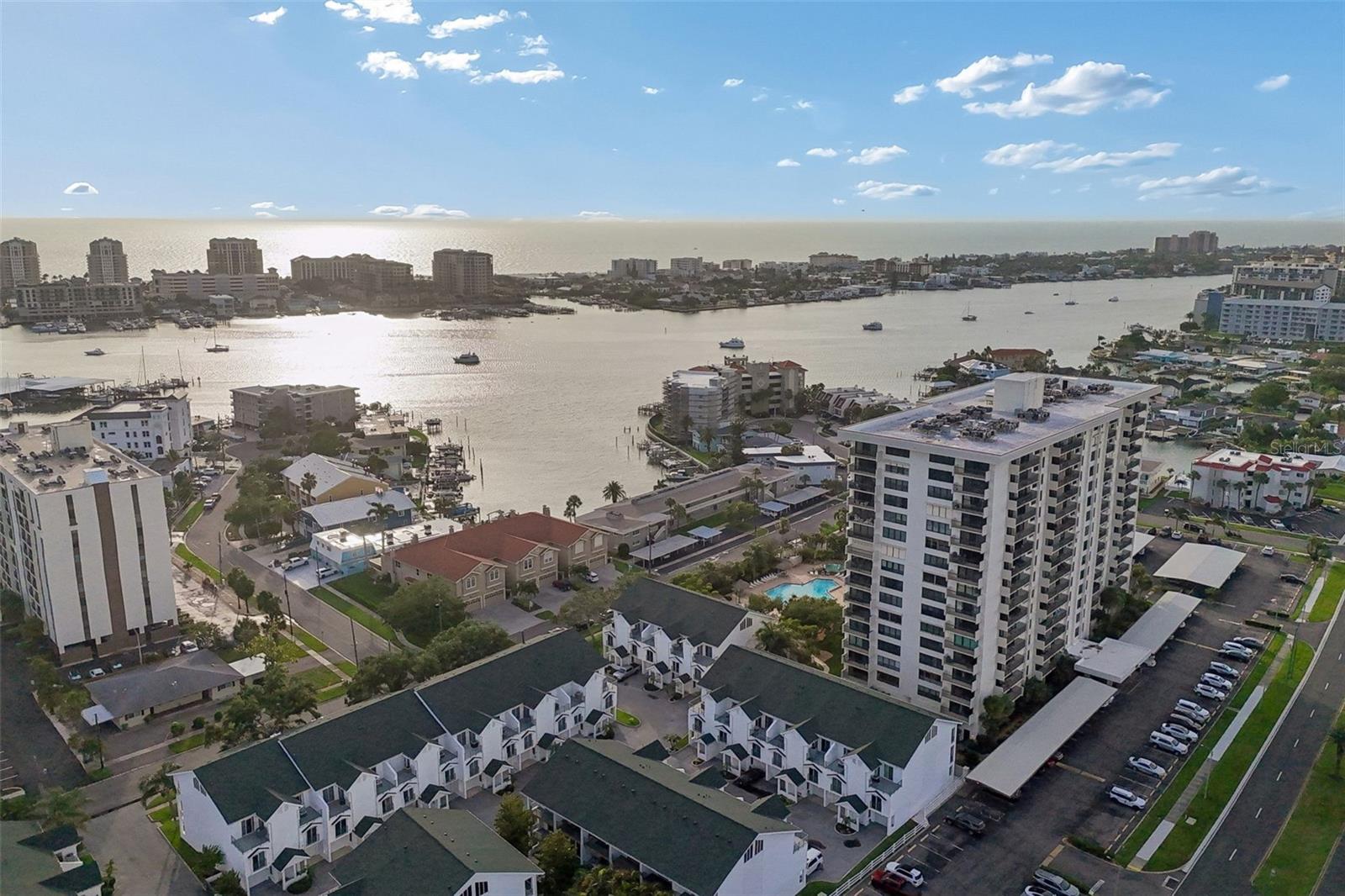 320 Island Way, FL