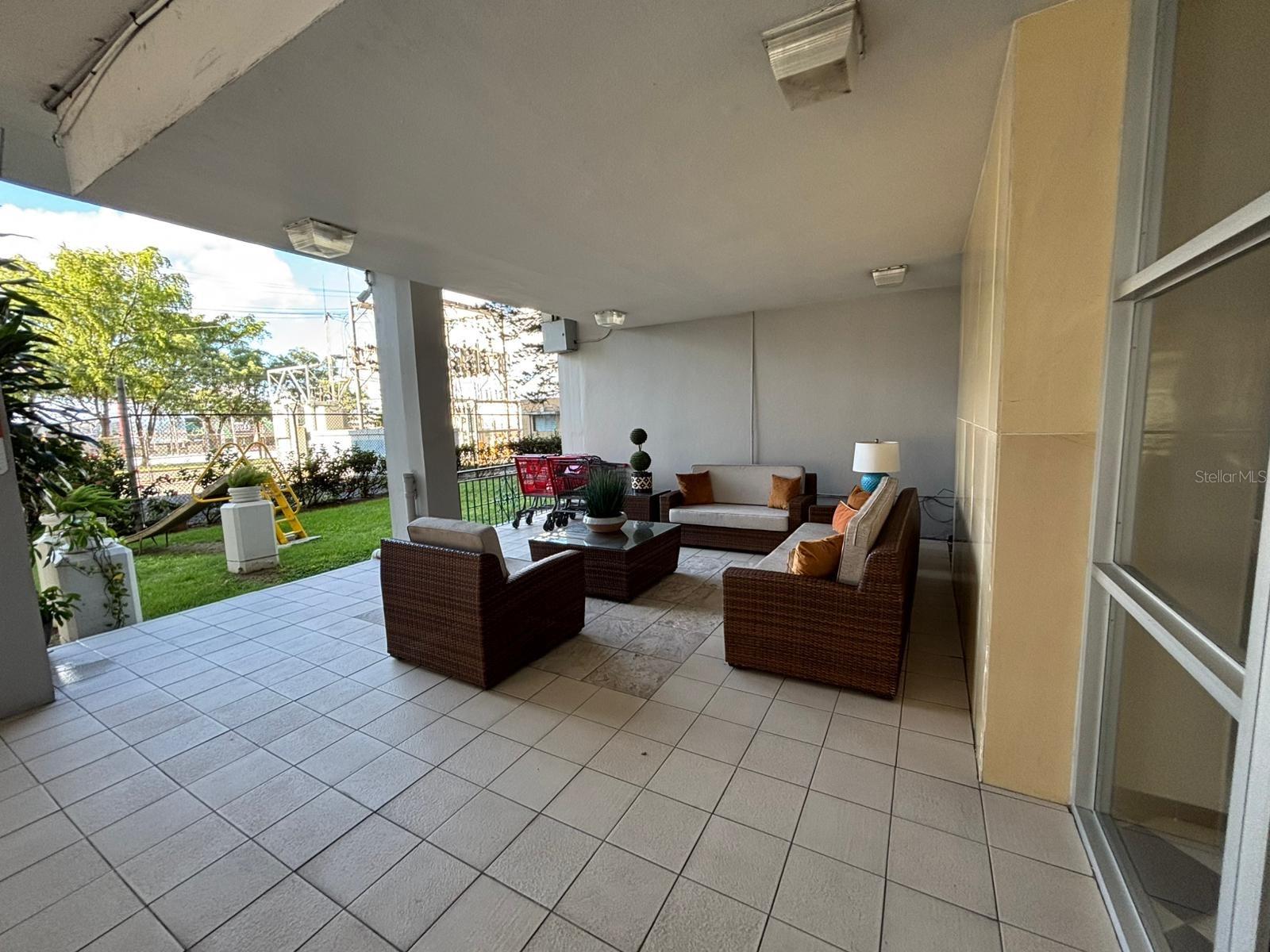 721 Calle Hernandez Apt Miramar Towers, PR