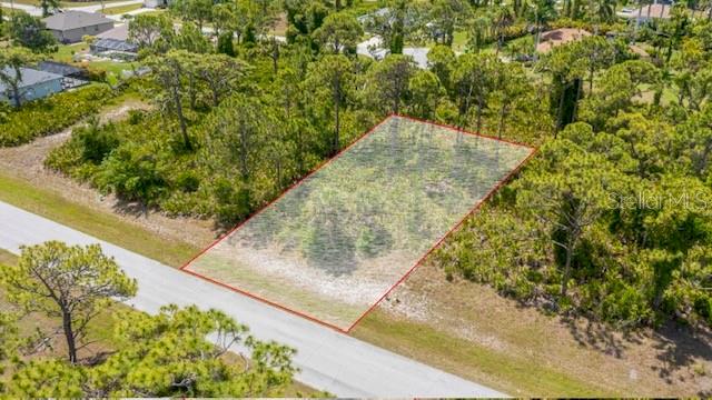 105 Glades Dr, FL
