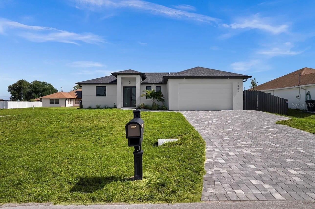 1805 Nw 12th St, FL