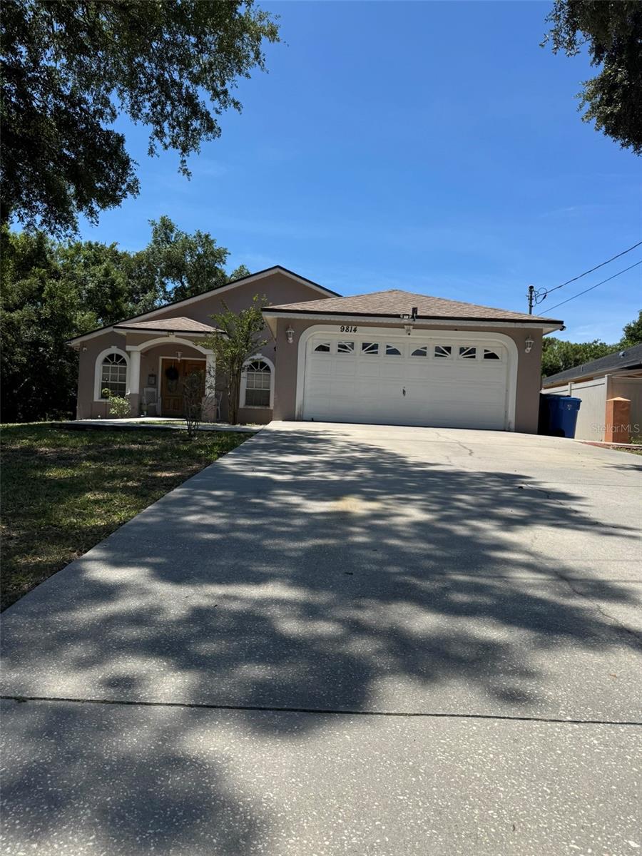 9814 Oslin Street, FL