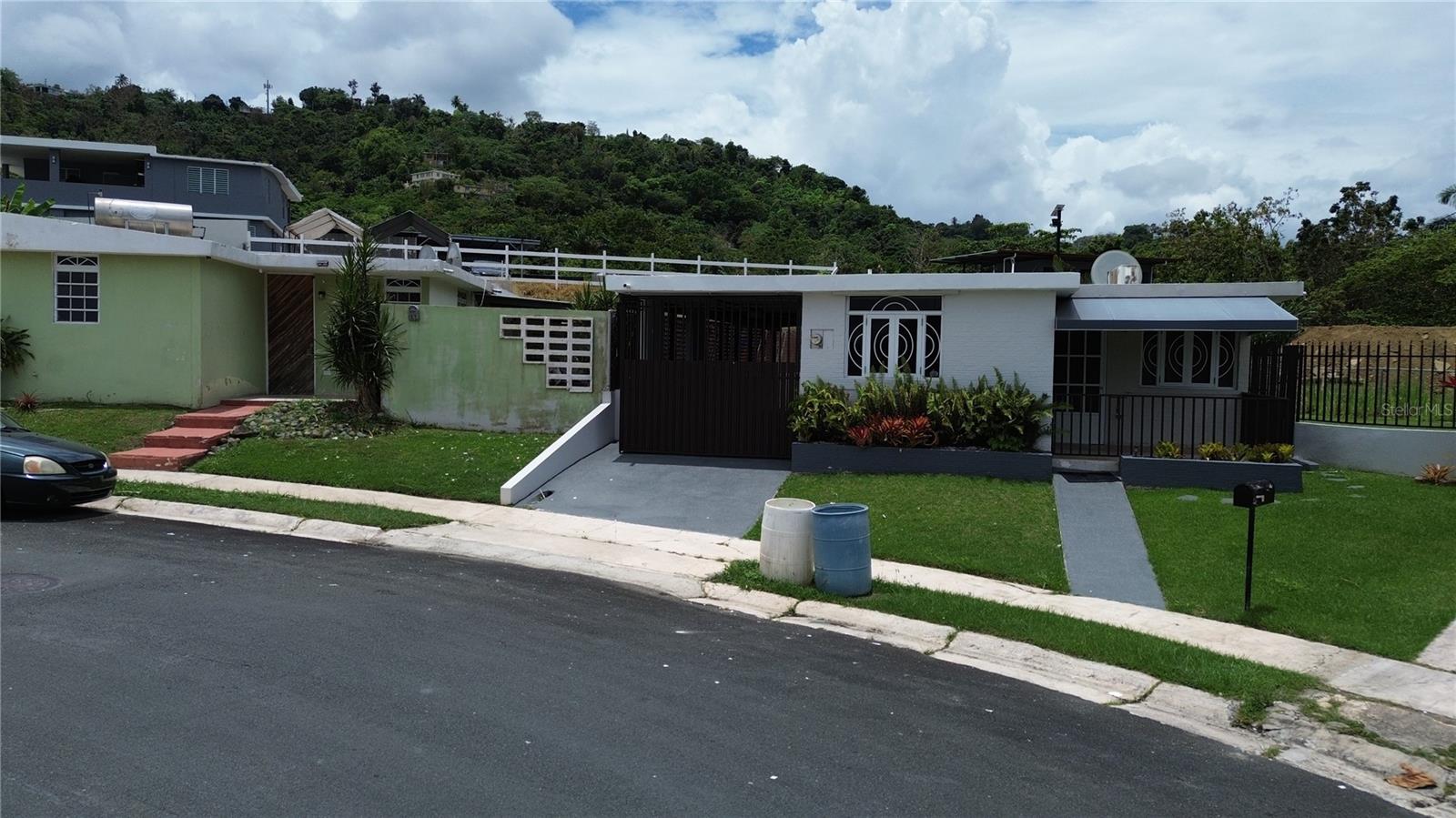 E-20 Calle 4 Santa Rosa, PR