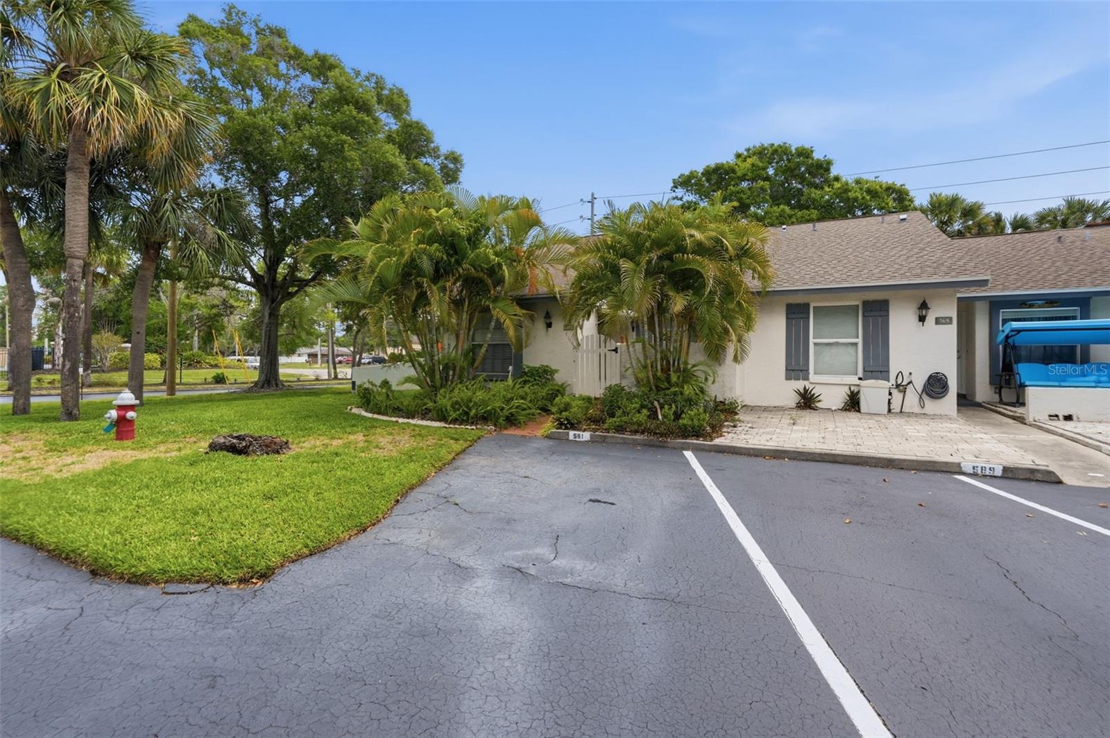 561 Laguna Vista Ct, FL