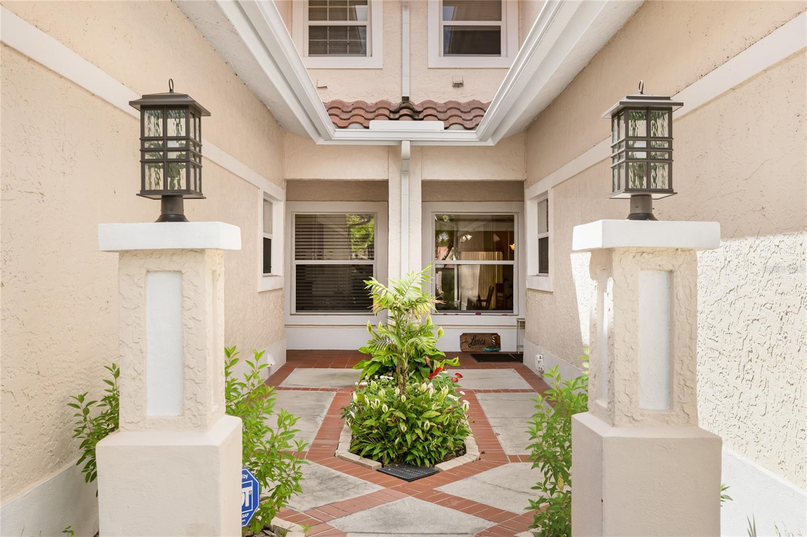5590 Golf Pointe Drive, FL