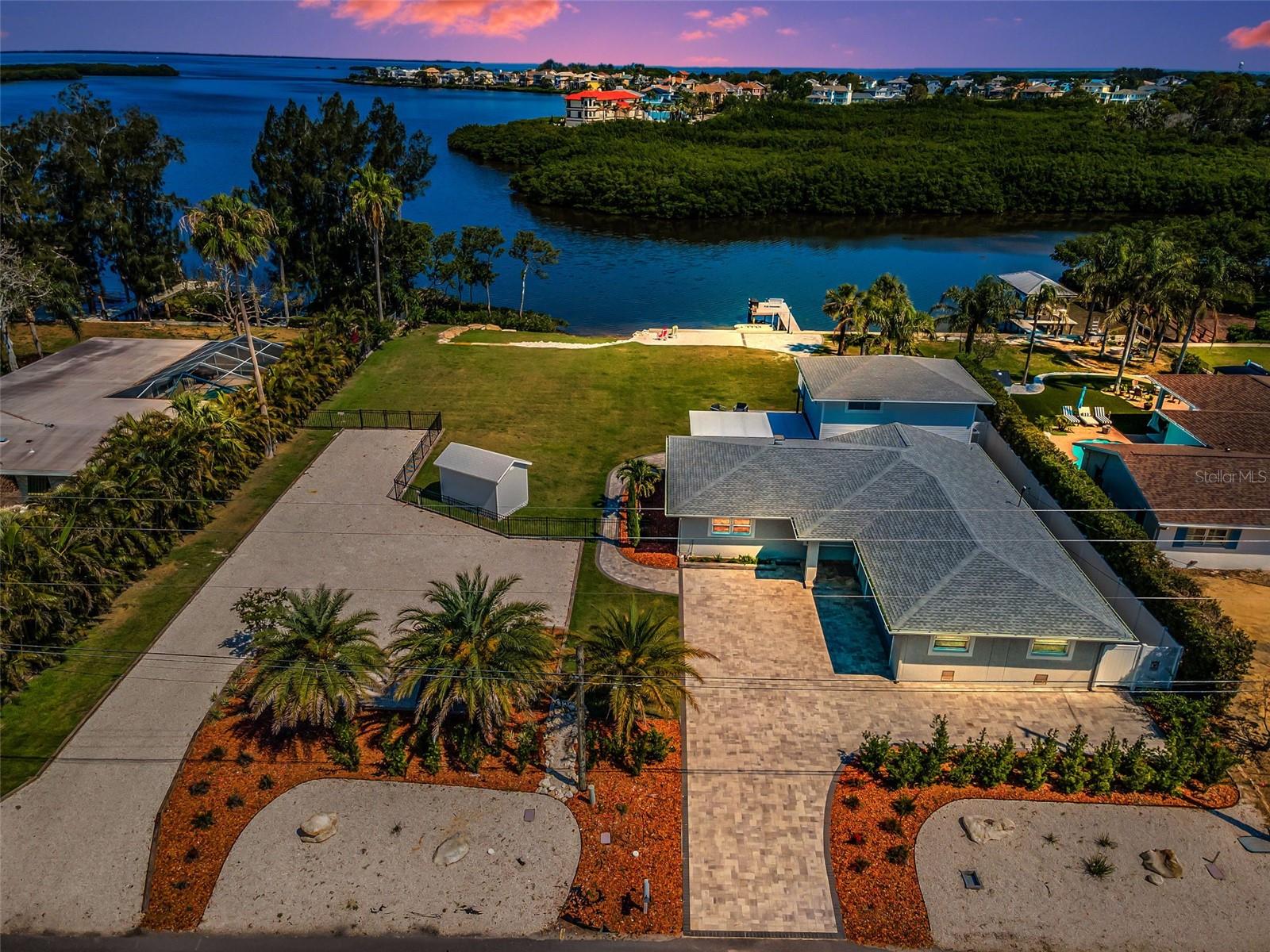 1620 Sea Breeze Dr, FL