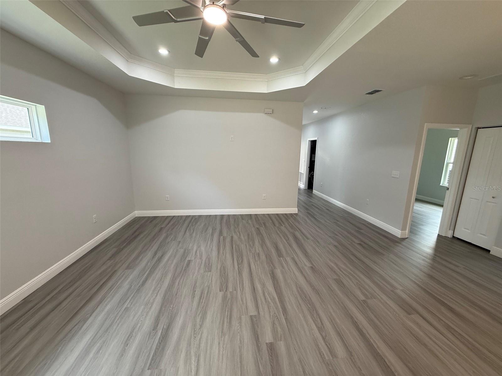 2019 45 Terrace, FL