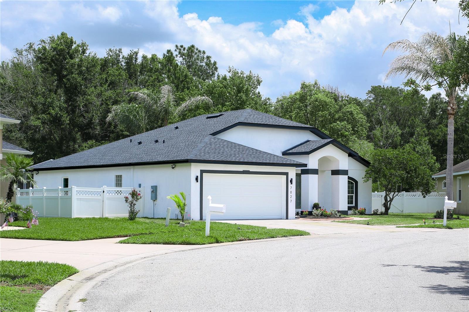 7027 Frascati Loop, FL