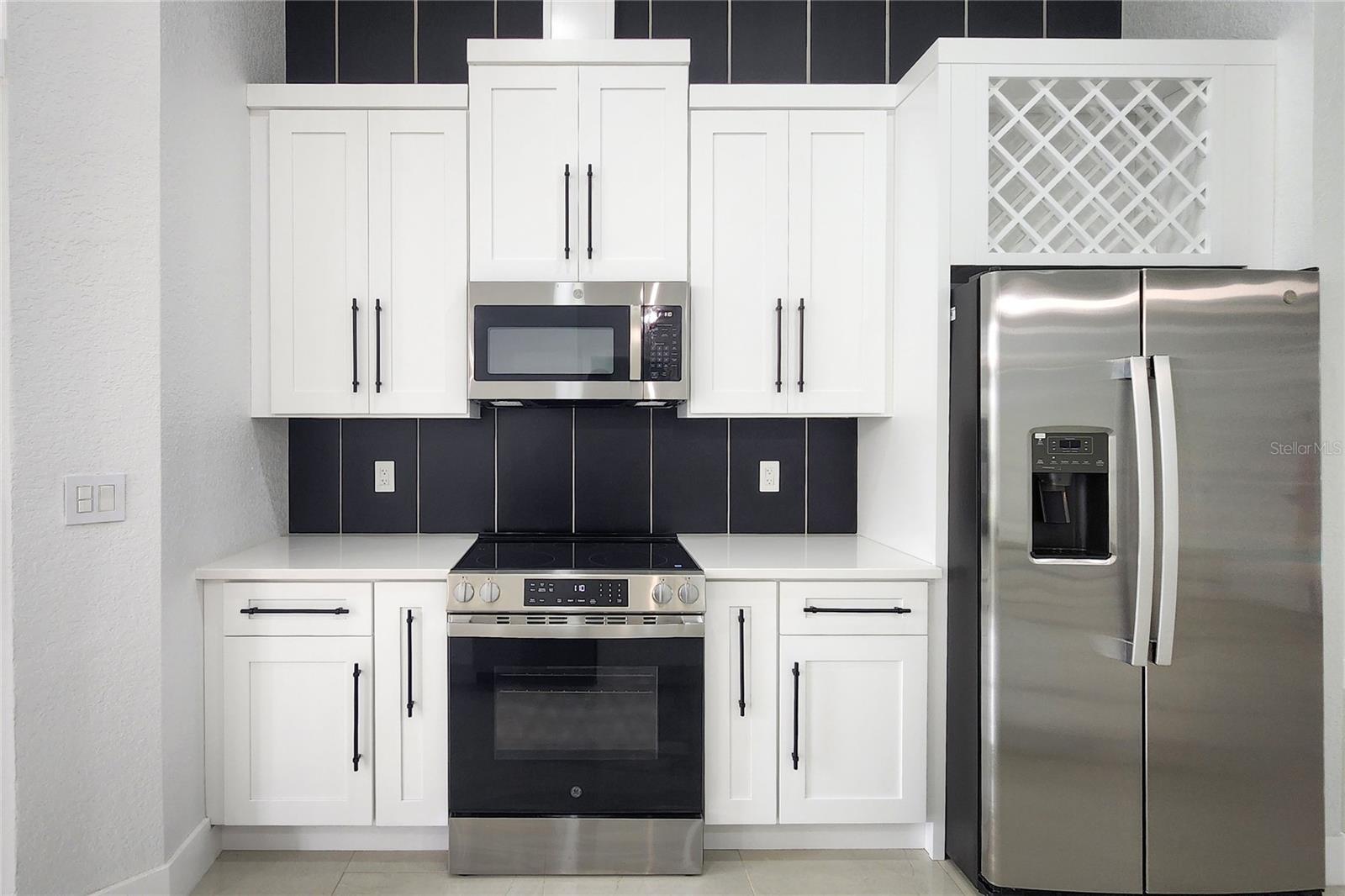 7027 Frascati Loop, FL