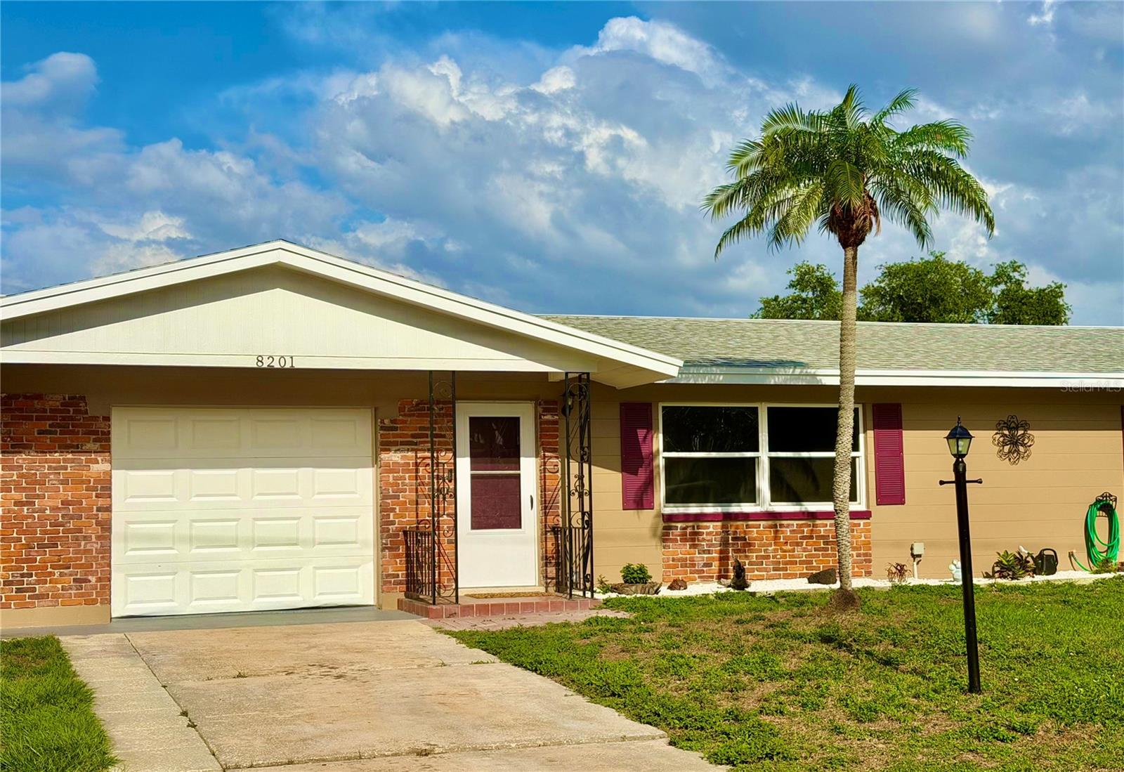 8201 120th St, FL