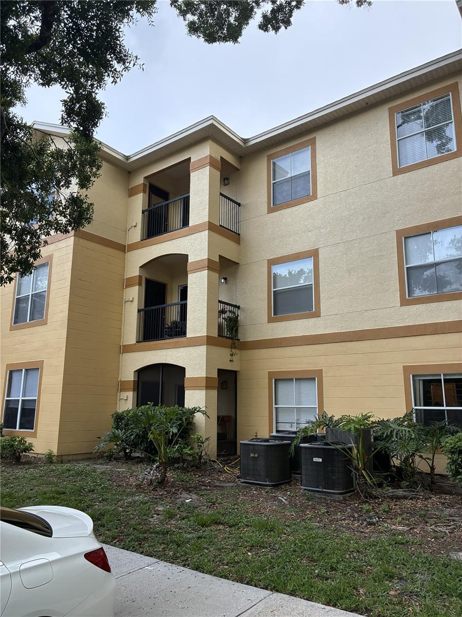 5618 Pinnacle Heights Circle, FL