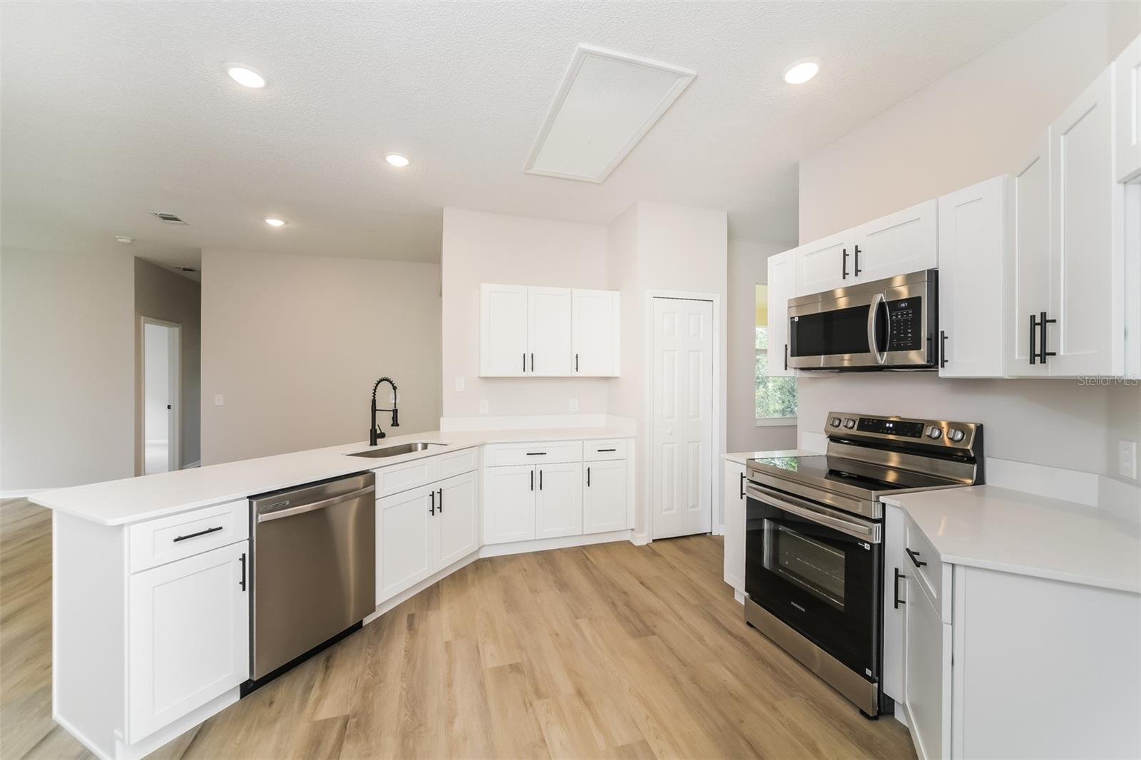 539 Brentford Court, FL