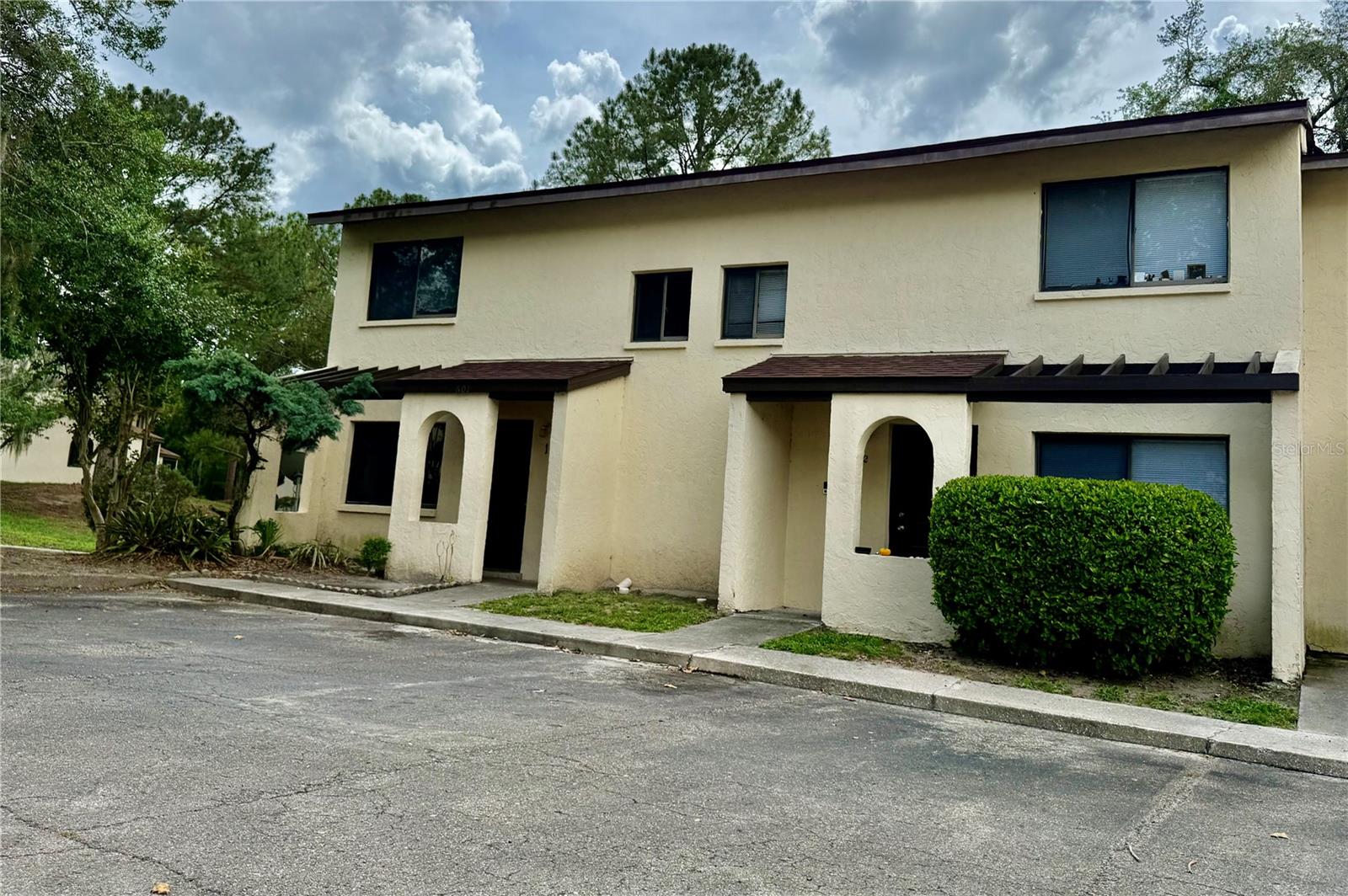 2735 Sw 35th Pl #601, FL