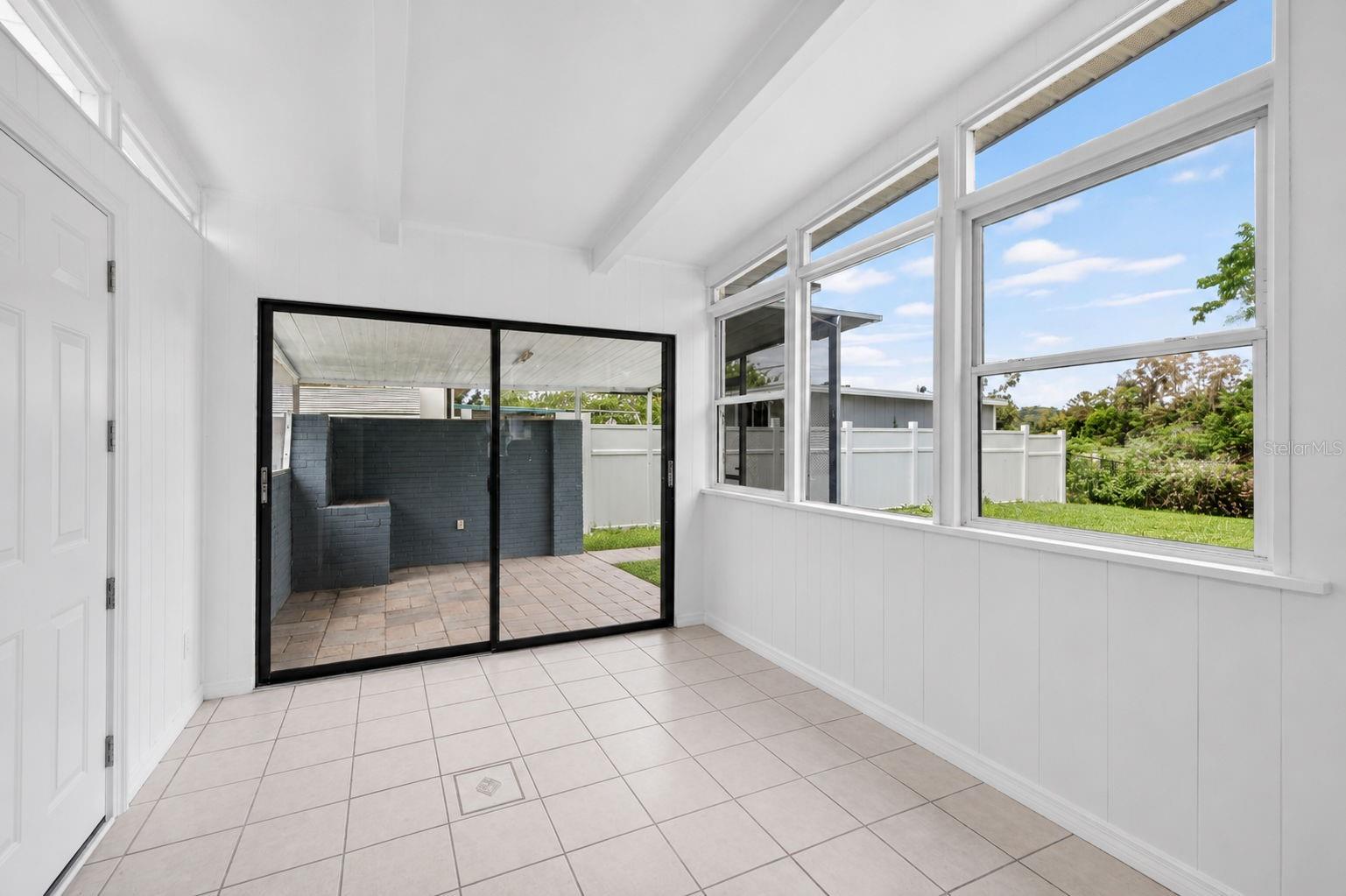 6819 Meadowlawn Drive, FL