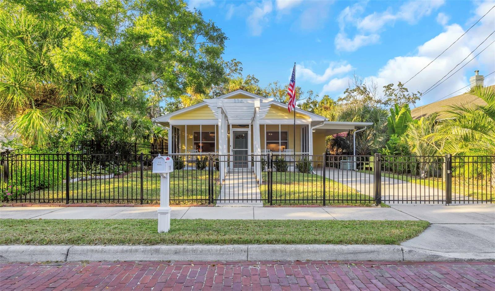 116 Read St, FL