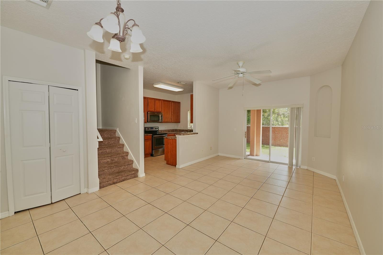 2730 Retreat View Circle, FL