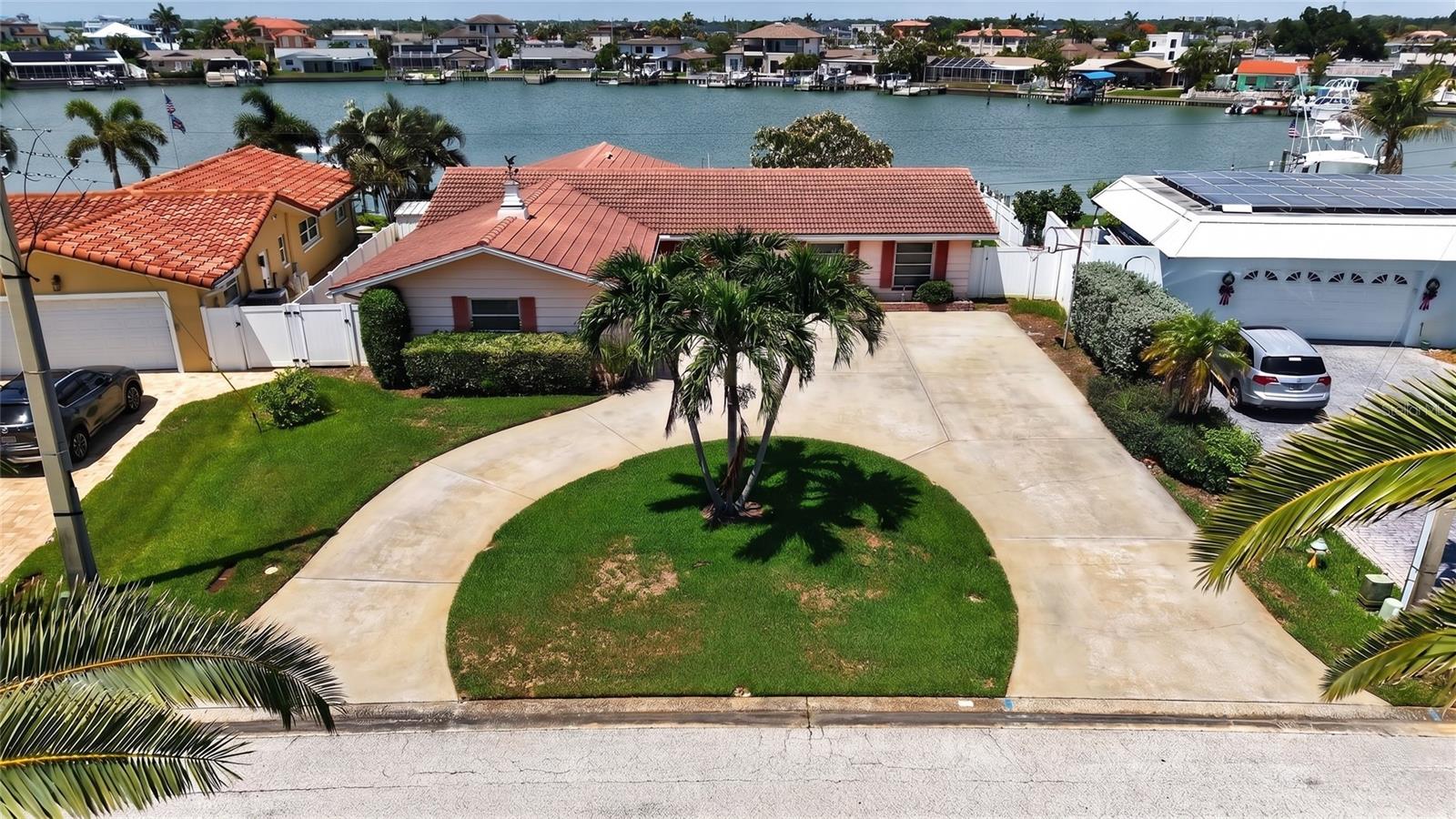 7957 10th Ave S, FL