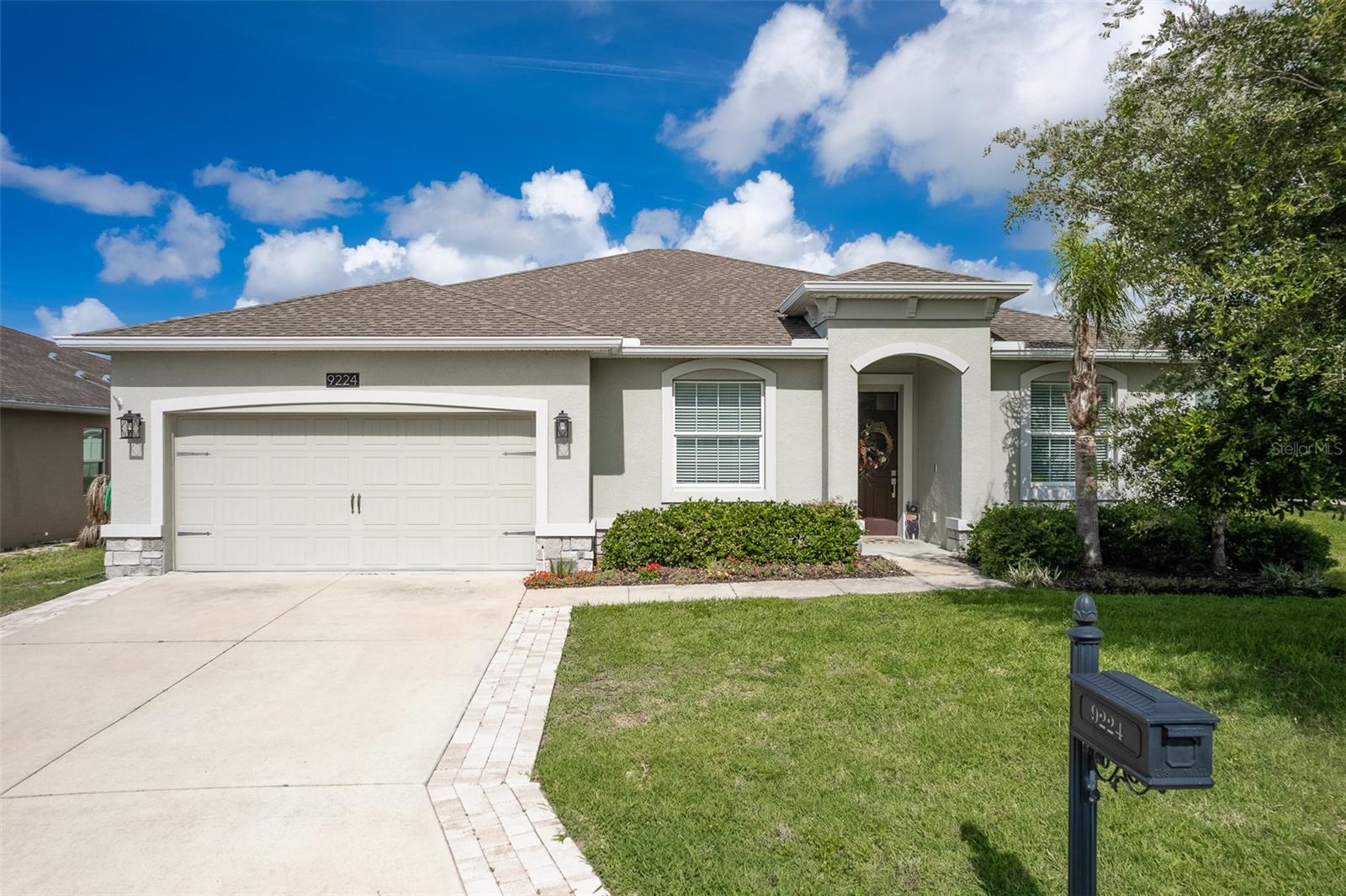 9224 60 Court Road, FL