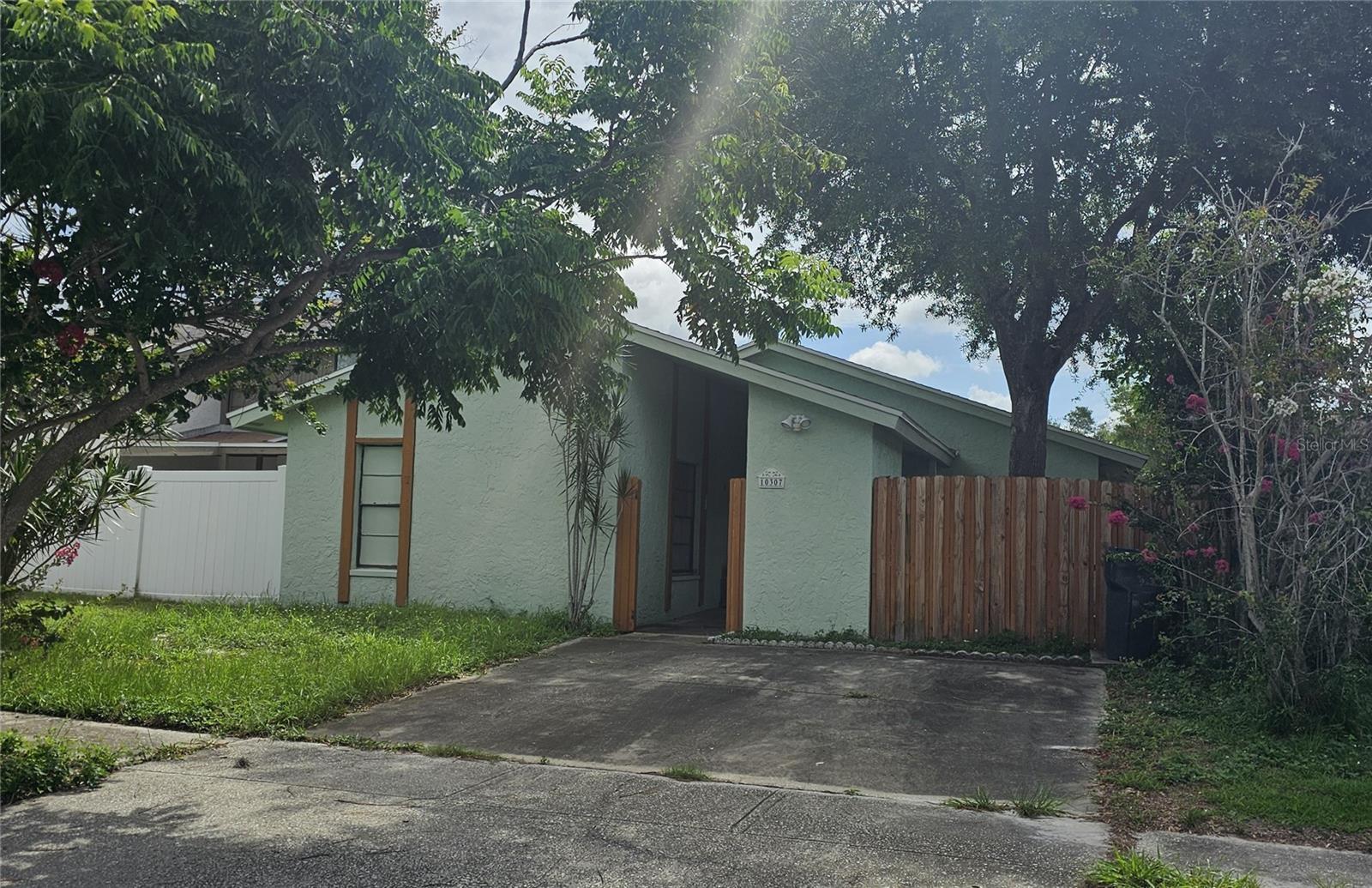 10307 Pennytree Place, FL