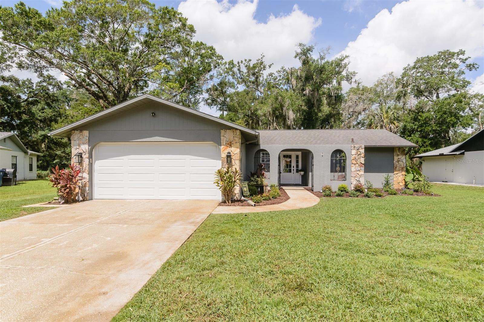 3745 Thornbush Lane, FL