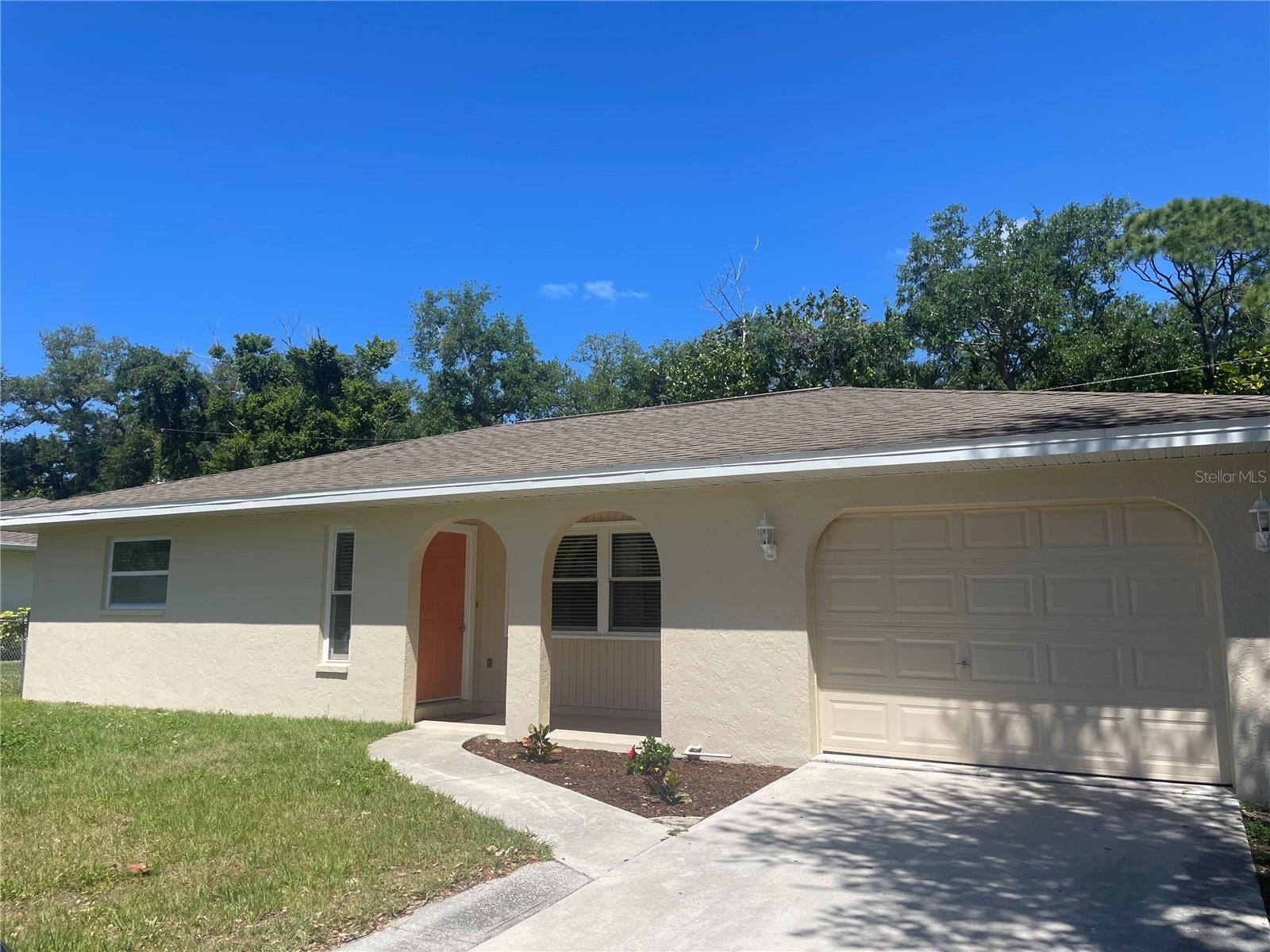 220 Avalon Road, FL