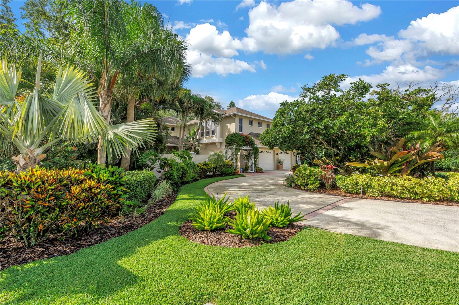 2269 Kent Drive, FL