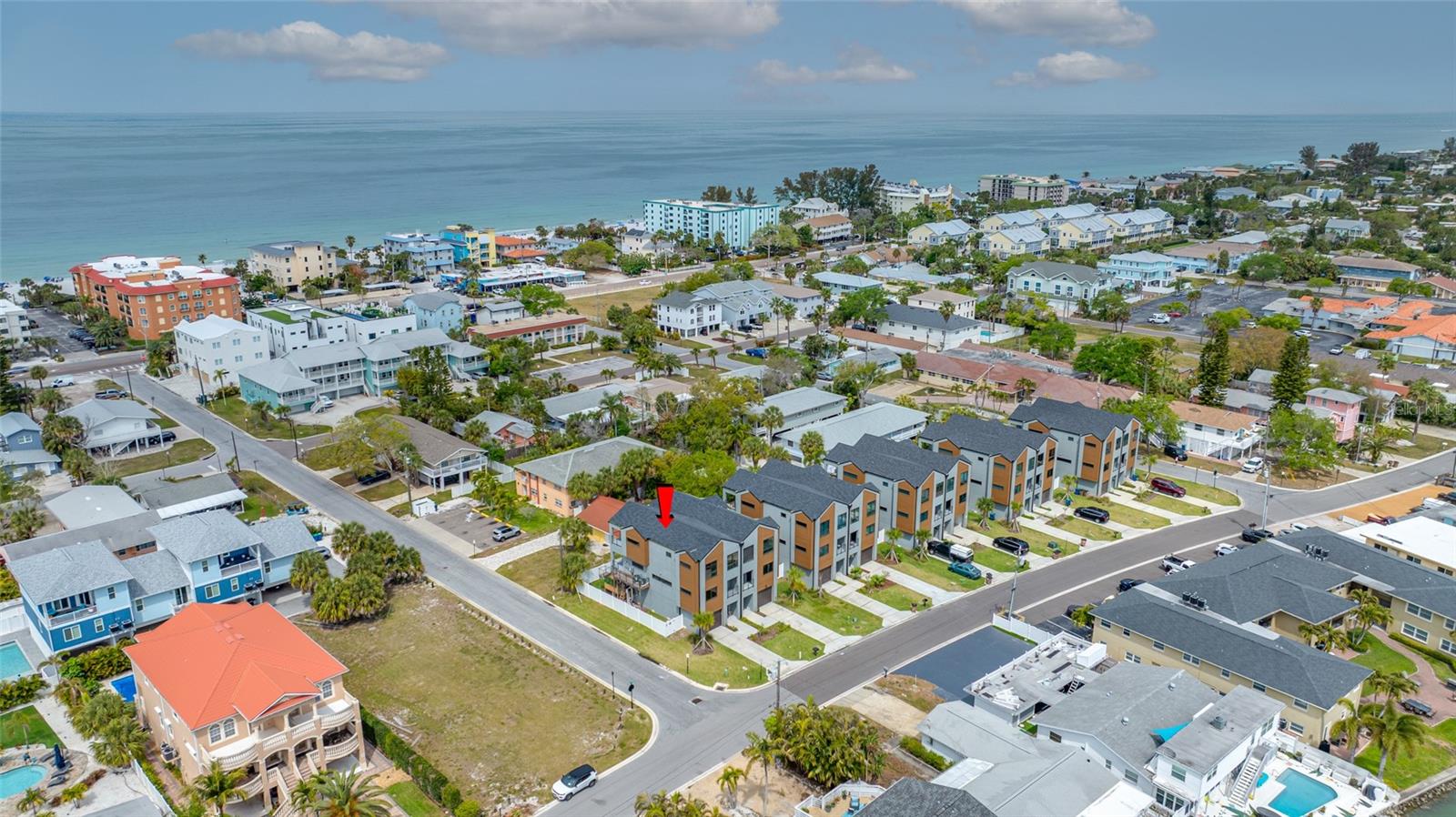 2200 Bay Boulevard, FL
