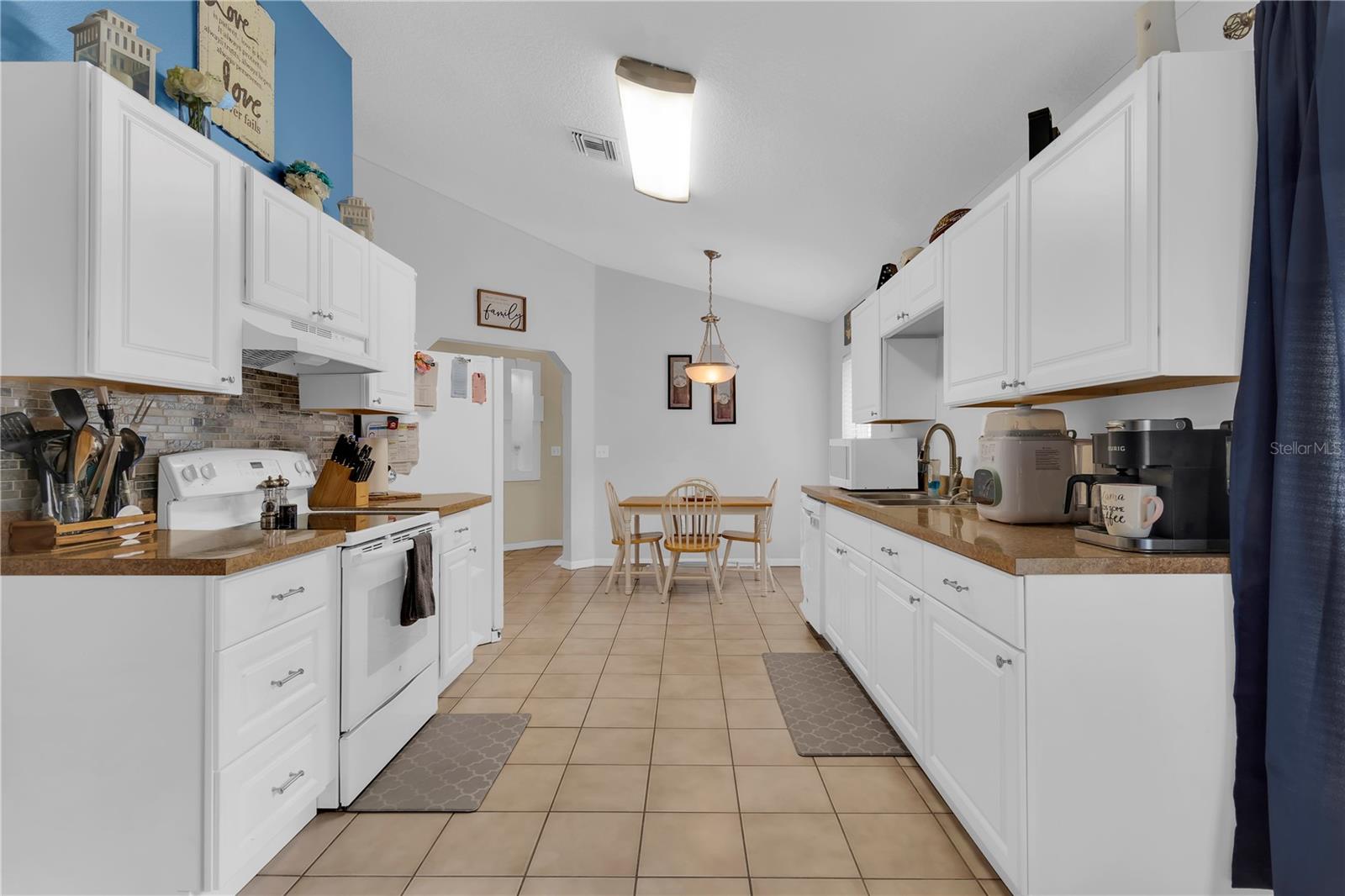 105 Holloway Court, FL
