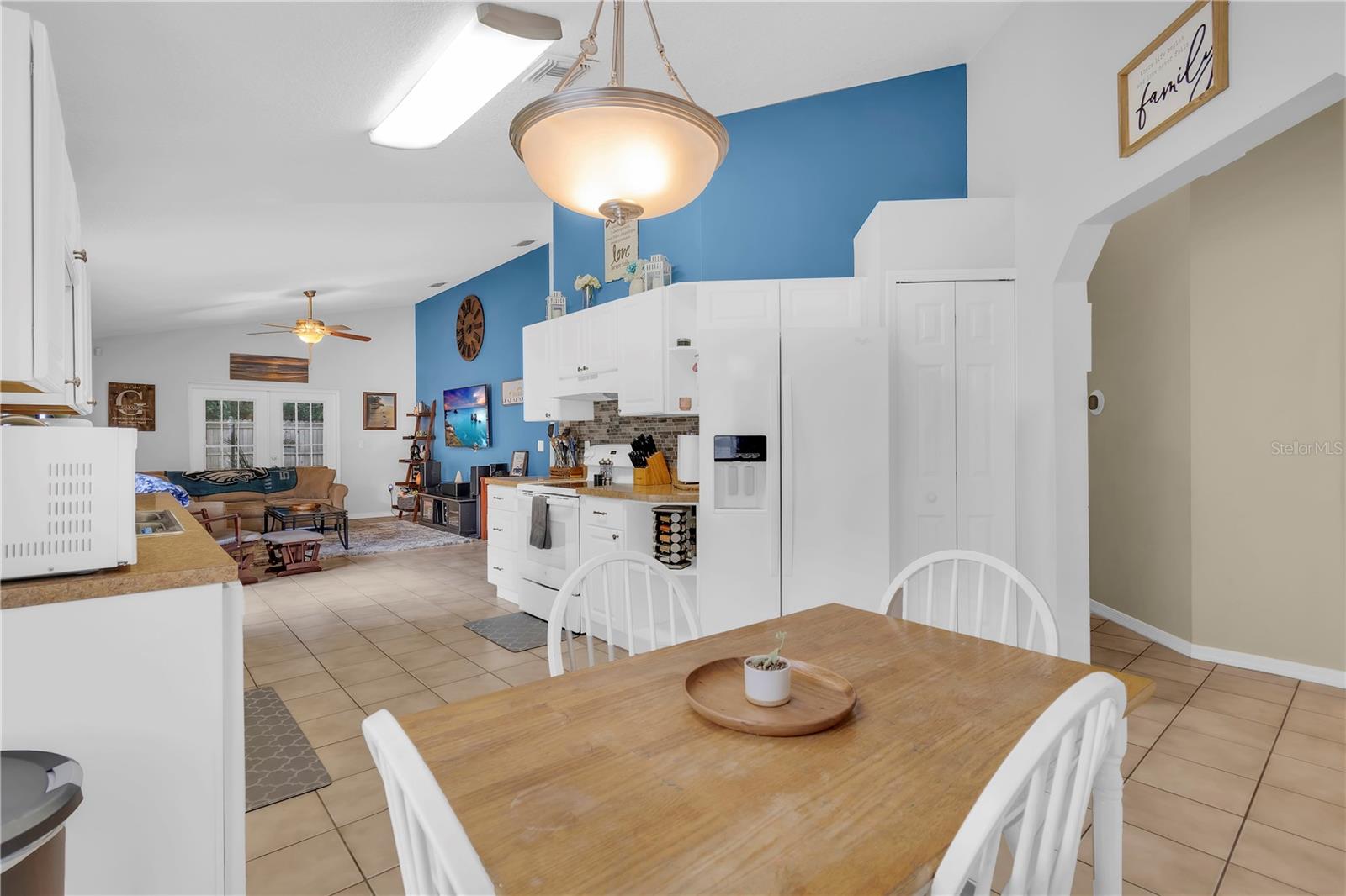 105 Holloway Court, FL