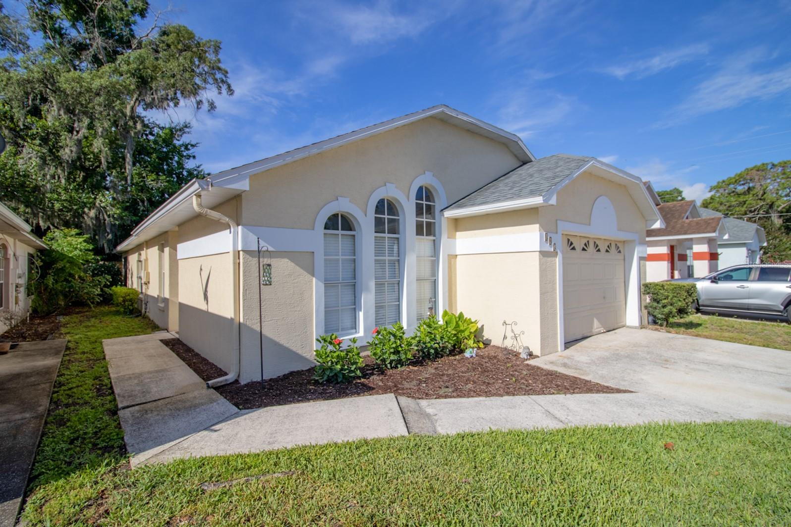 105 Holloway Court, FL