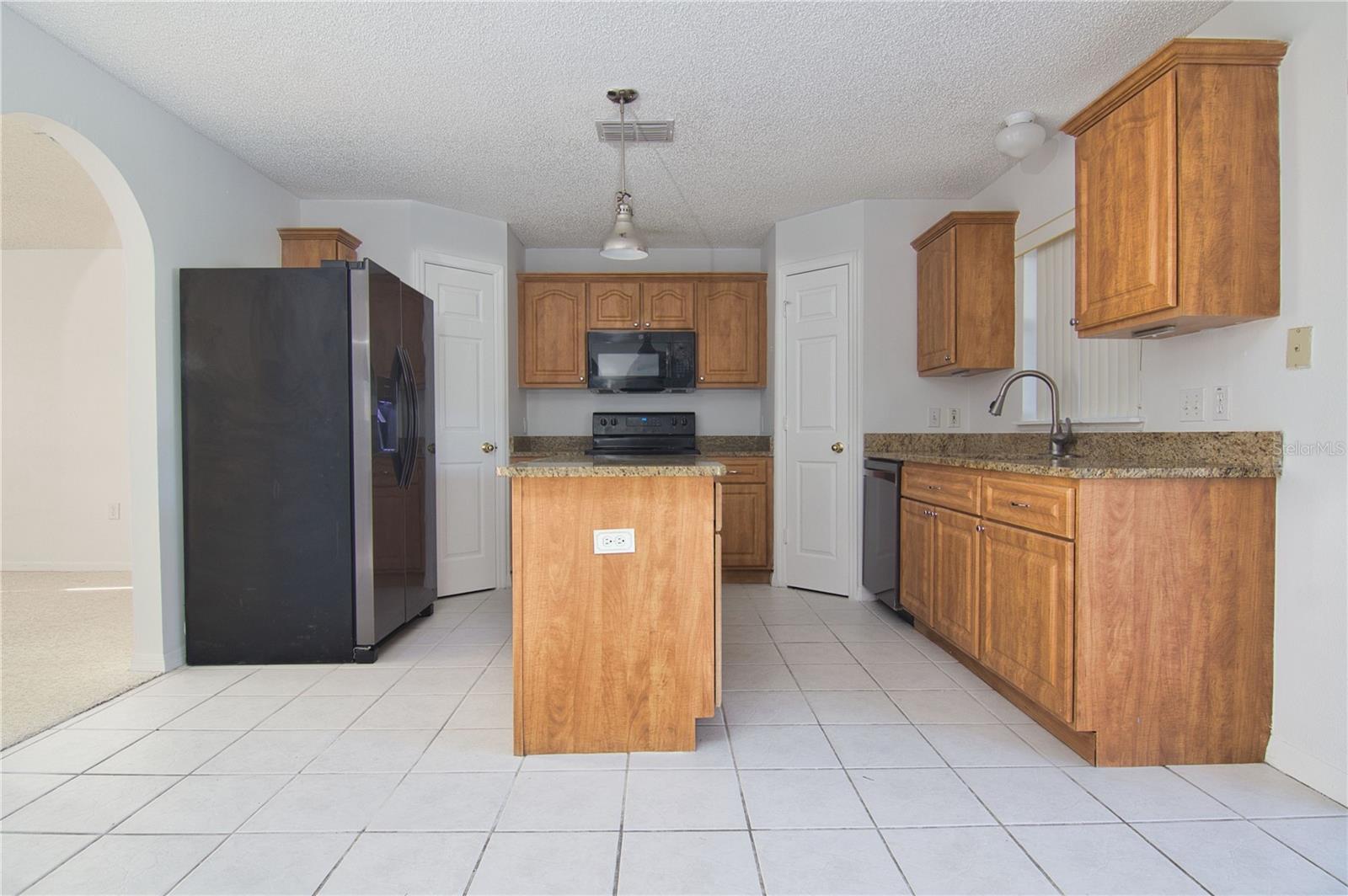 15907 Wilkinson Drive, FL