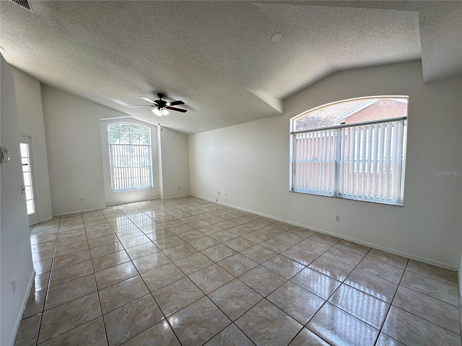 311 Downing Circle, FL