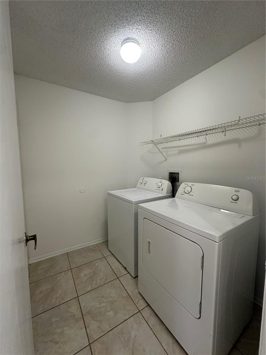 311 Downing Circle, FL
