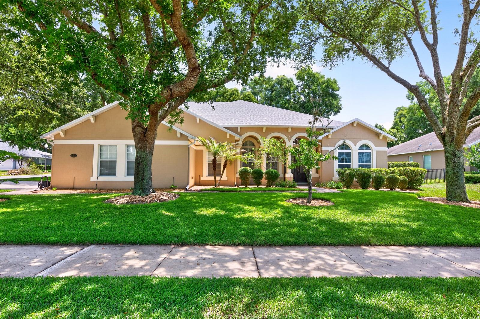 2425 Parkside Meadow Dr, FL