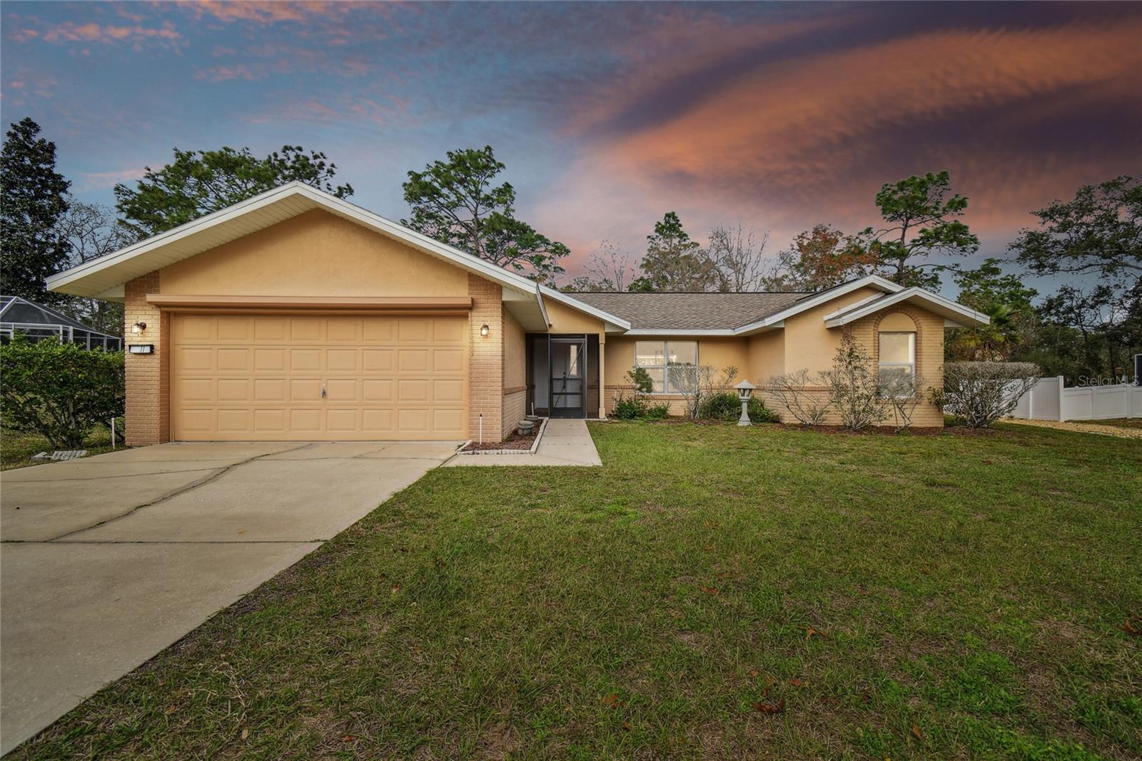 11 Carnation Court, FL