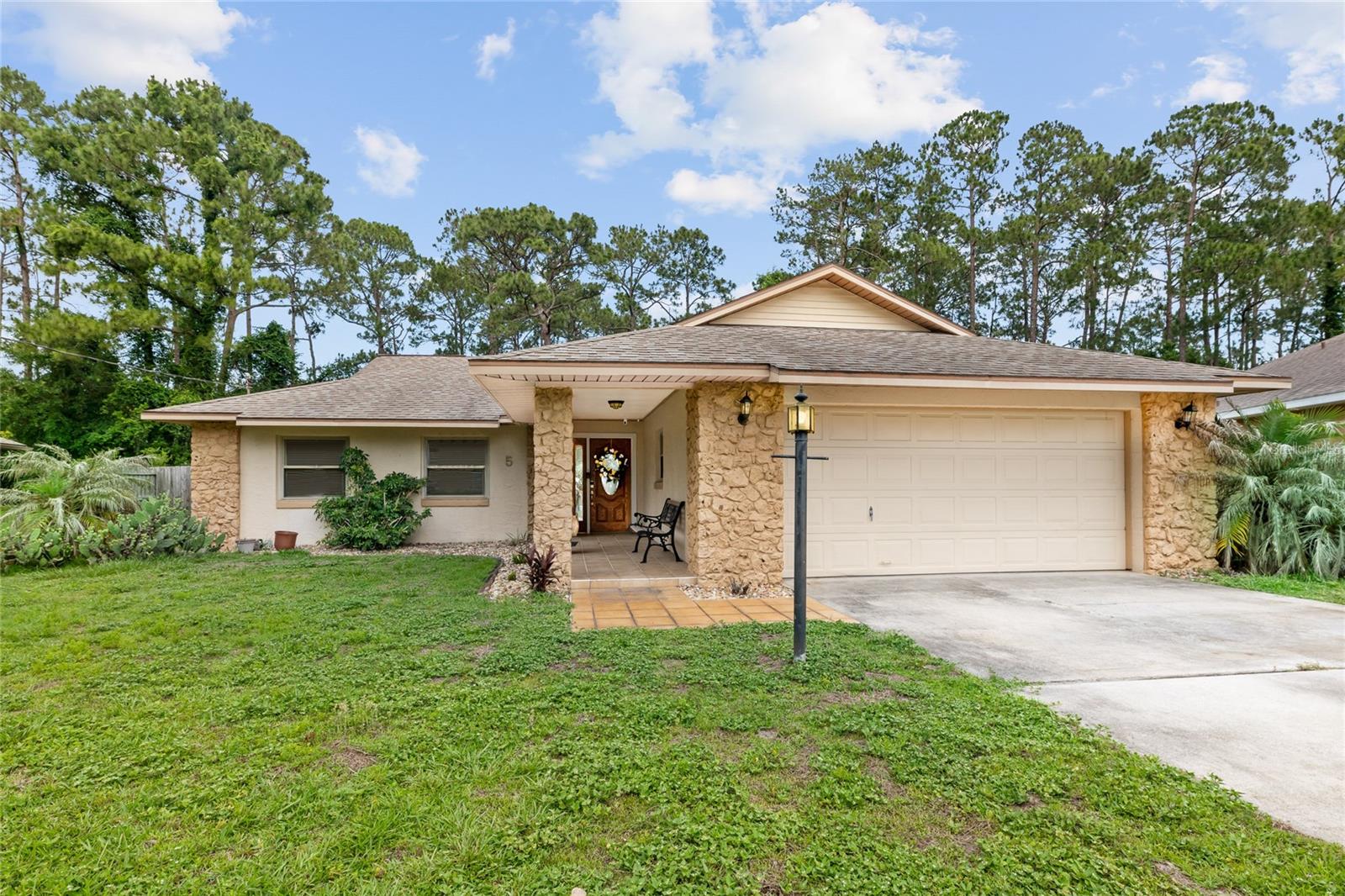 5 Wayland Place, FL
