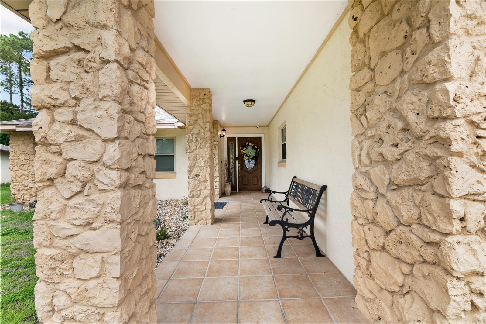 5 Wayland Place, FL
