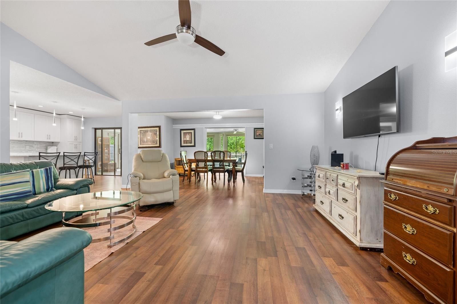 5 Wayland Place, FL