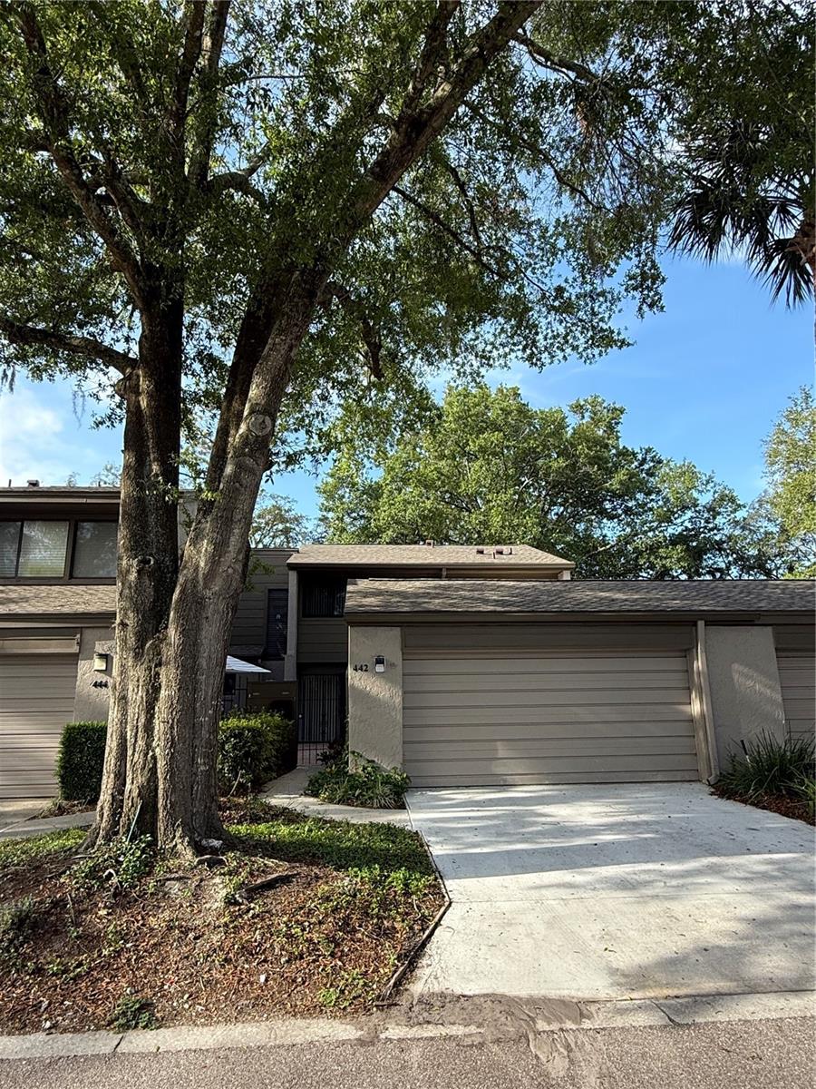 442 Meadowood Blvd, FL