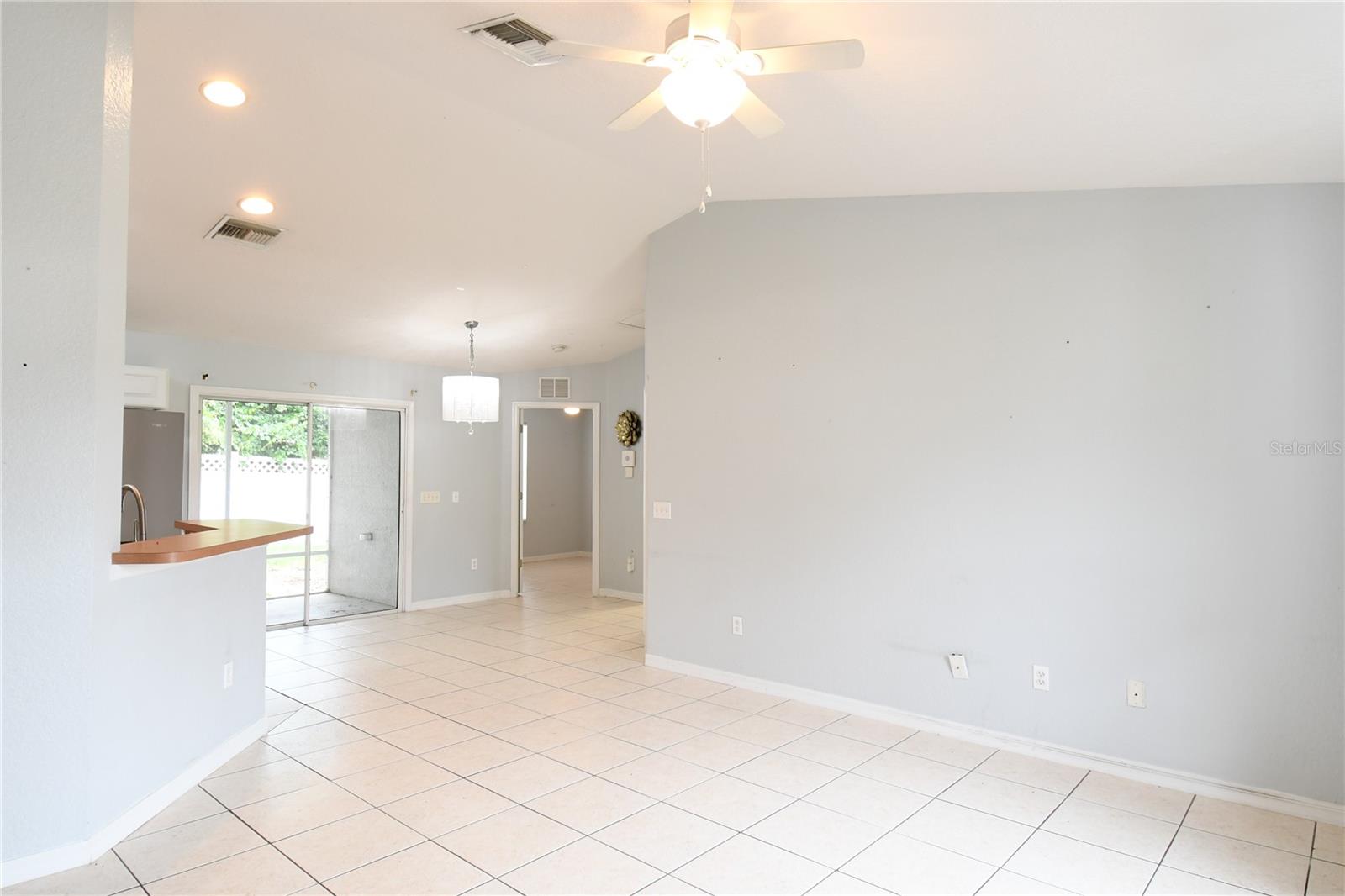 407 Cierra Oaks Circle, FL