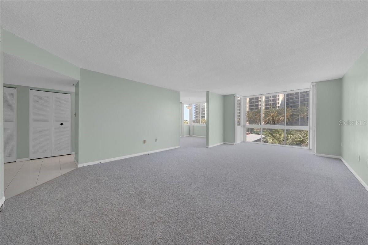 660 Island Way, FL
