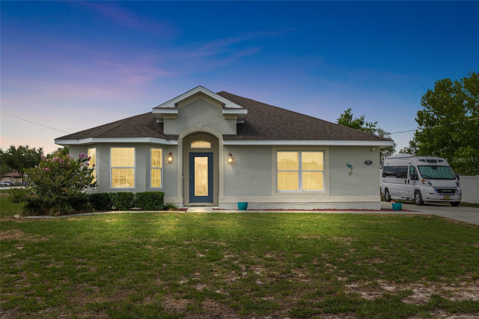 8421 Beachwood Court, FL